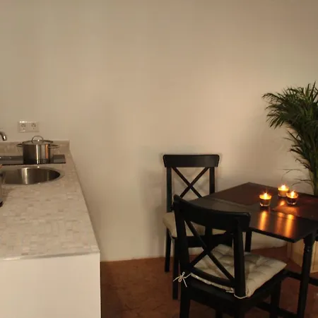 Hotel Home2be 2*